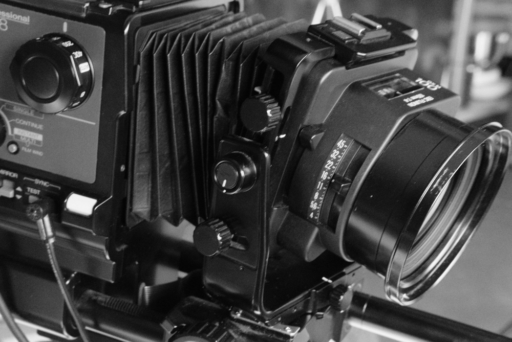 Tilt-Shift | Fujifilm X-pro2, XF35mm 2.0, Extension tube, Acros