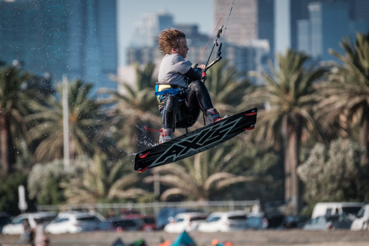 Kitesurfer in St Kilda - Fujifilm X-E3 - XF100-400mm - 1/1600s - f5.6 - ISO400