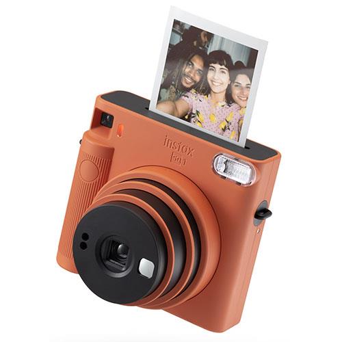 First leaked images of the new Fujifilm Instax SQUARE SQ1 - Fuji 